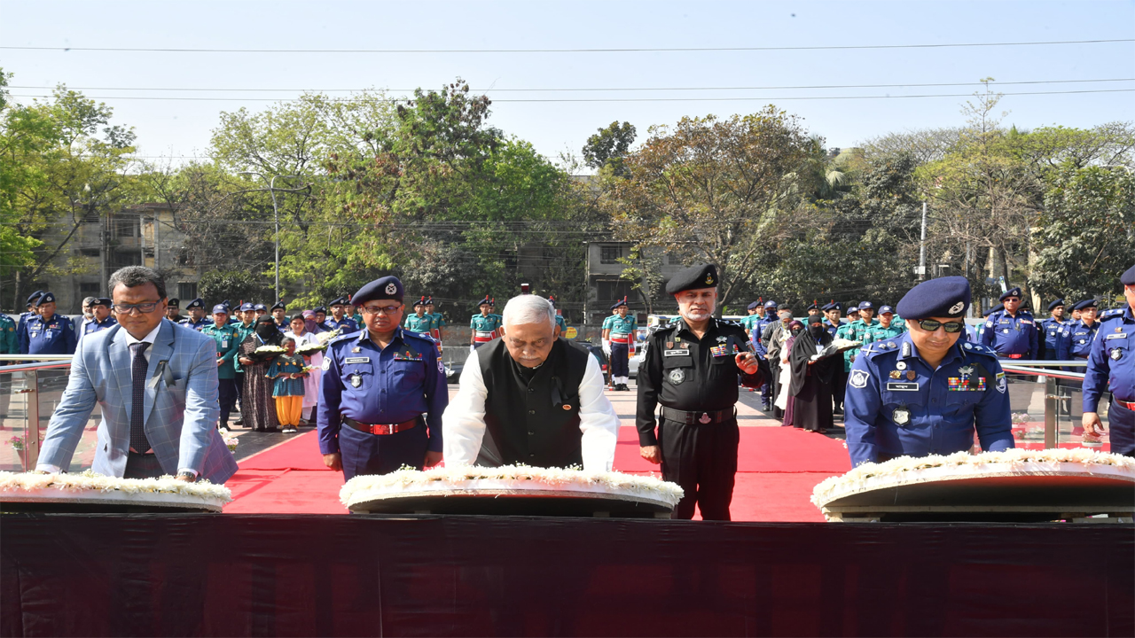 শোক, শ্রদ্ধা ও ভালোবাসায় কর্তব্যরত অবস্থায় জীবন উৎসর্গকারী পুলিশ সদস্যদের স্মরণ 